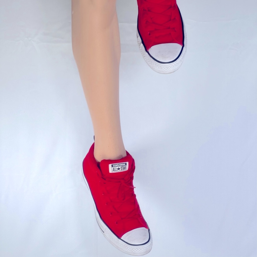 Red Converse All Star Chuck Taylor w/ Cushioned Tongue